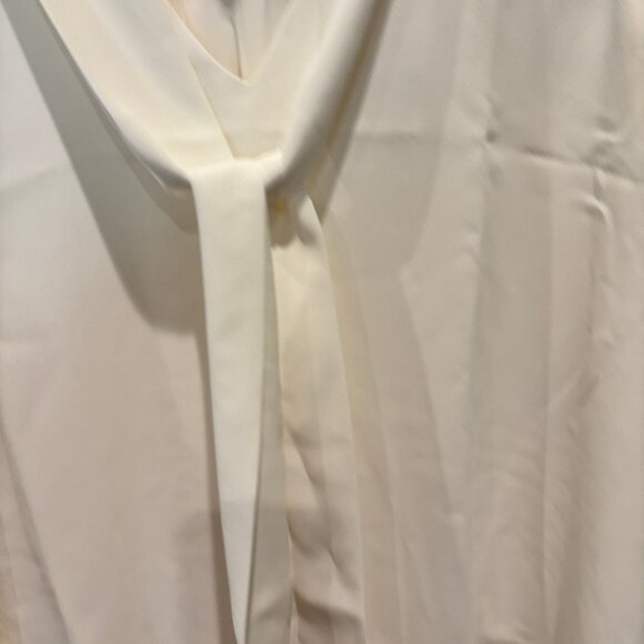 Ann Taylor Cream Tie-Front Blouse – Size Large - Picture 3 of 4